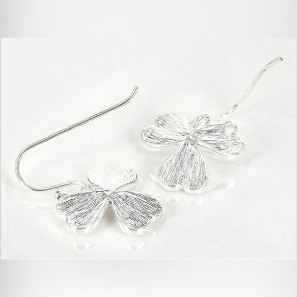 Shamrock dainty designer style dangle earrings sterling silver - Picture 4 of 5